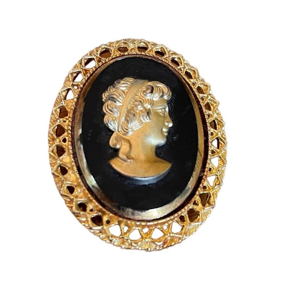 Oval Goldtone Black Cameo‎ Brooch or Necklace Pendant 2"